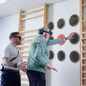 Strolll AR - sistem de recuperare prin realitate augmentată