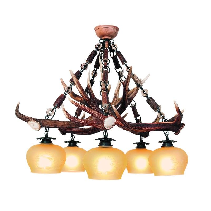 Candelabru decorativ cu cinci lampi realizat din coarne de cerb
