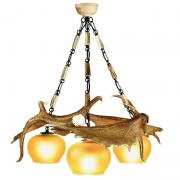 Candelabru decorativ cu trei lampi realizat din coarne de cerb