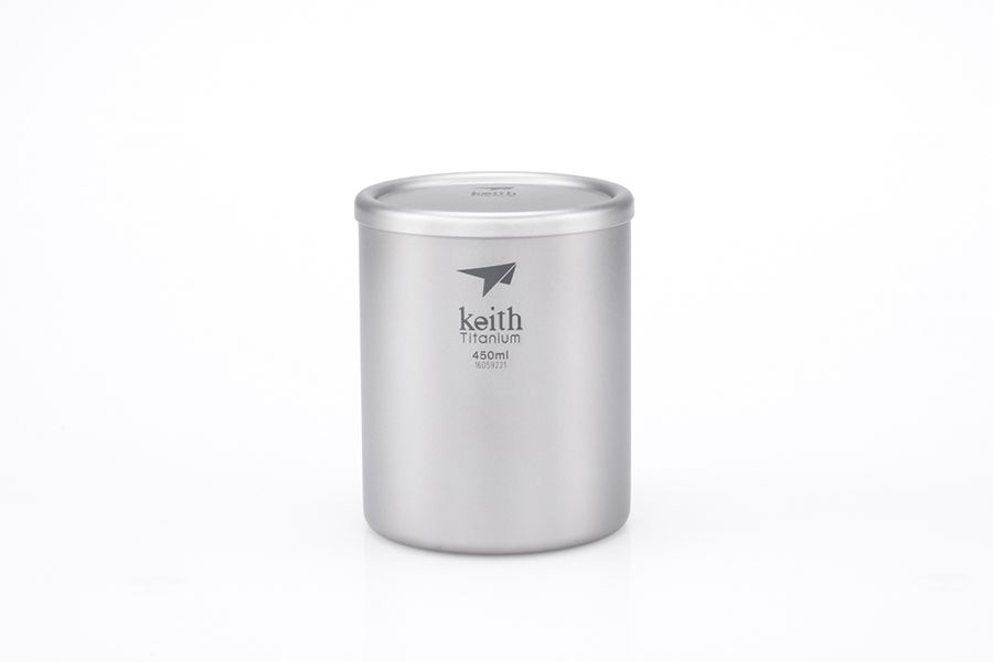 Cana Keith Titanium DoubleWall Mug cu capac 450 ml (1)