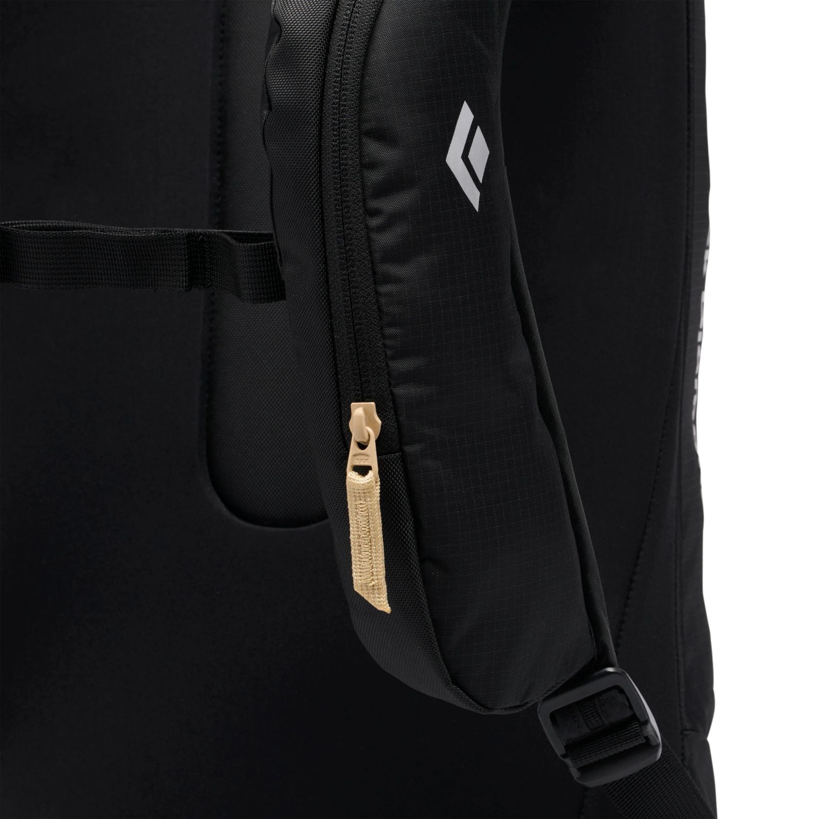 ざくろNMDK N-2 JKT Nootka - echipament pentru munte si alpinism. Rucsac ski Black