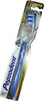 Pepsodent Complete 8 Action periuta de dinti  cu peri de duritate medie 1 buc