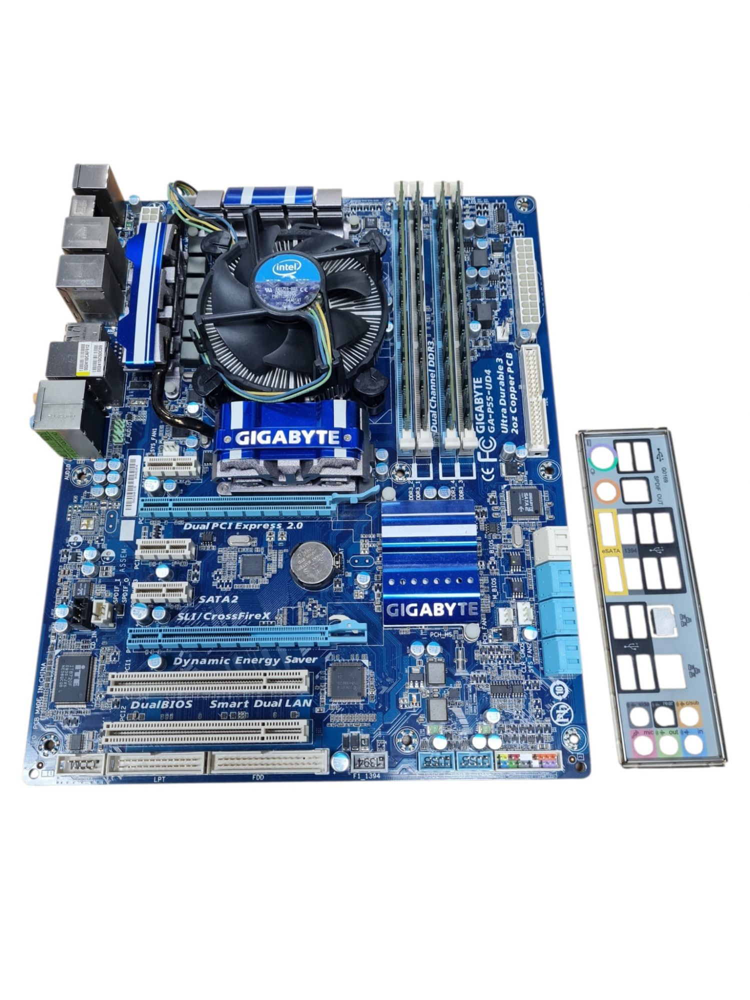 Kit Placa de baza Gigabyte GA P55 UD4 Socket 1156 Intel Core i5 750 8GB DDR3 Cooler inclus