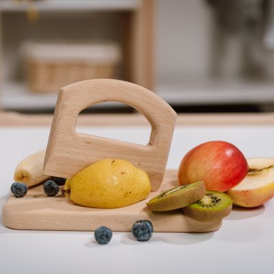 Wooden Cutting board with GRAB knife