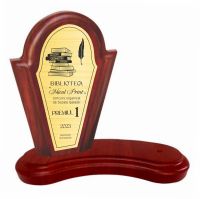 Trofeu lemn cu  uport pentru figurine WF402